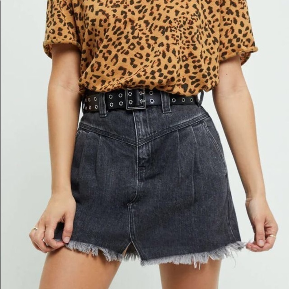 ⚫️ Free People
Sidecar Mini Cotton Skirt​​​​​​